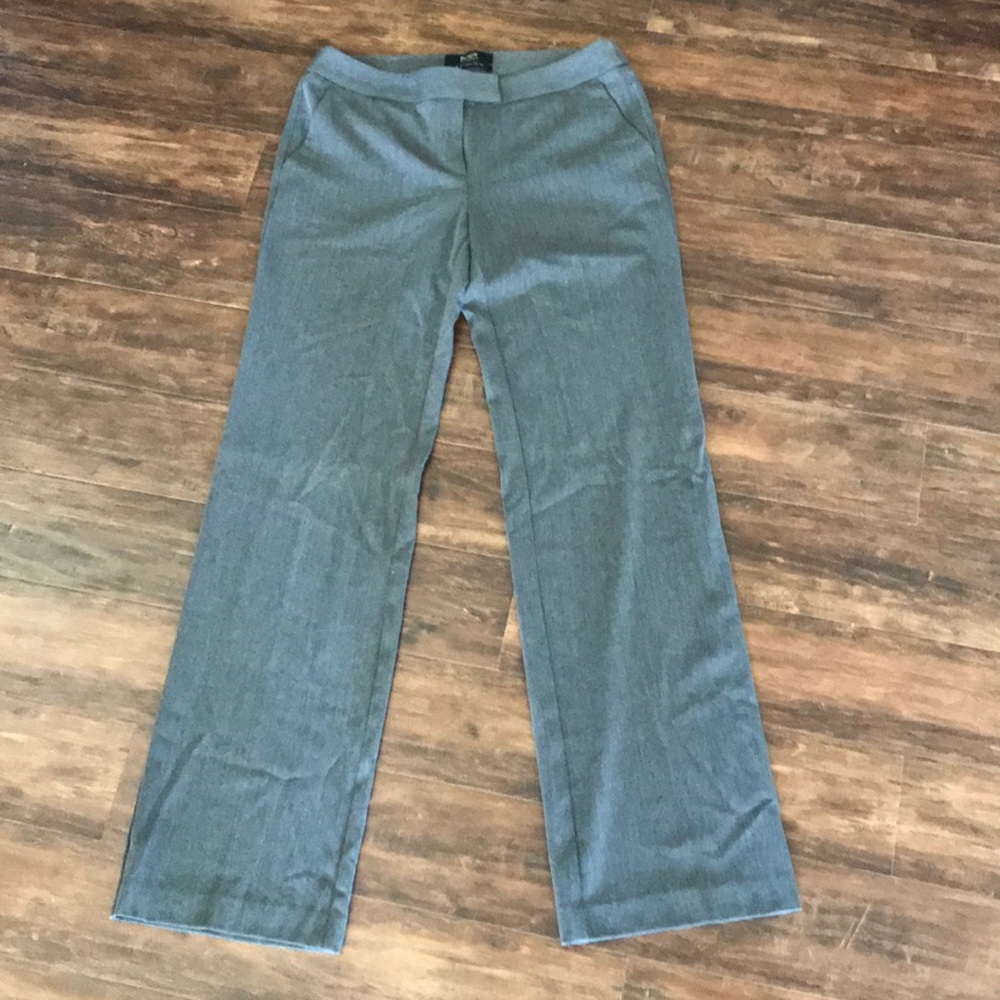 Body by Victoria Dress Pants Size 8